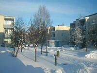 Näkymä olohuoneen ikkunasta 02/2002